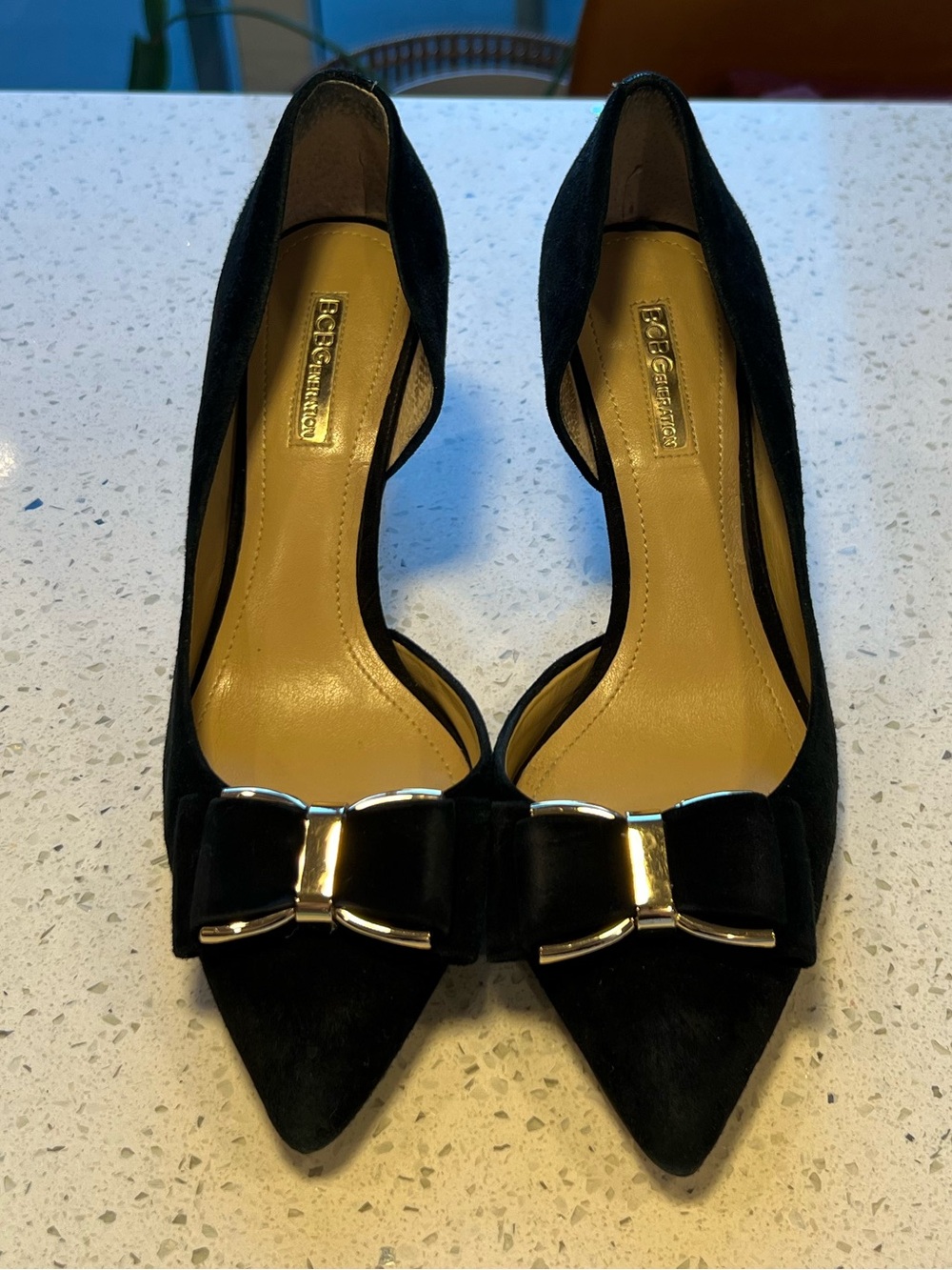 Vintage BCBGeneration Chester Gold Trimmed Bow Pumps